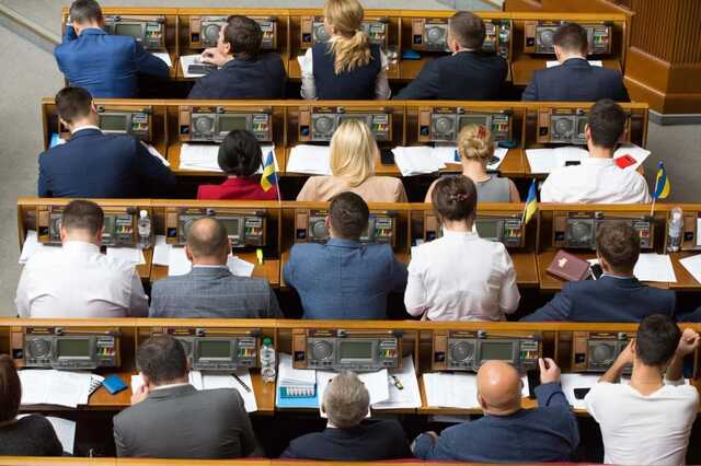 Нардепы отозвали законопроект, предлагающий разрешить командирам ВСУ убивать подчиненных за нарушения