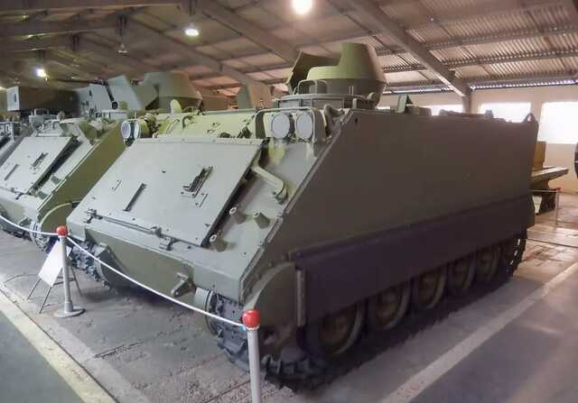 Внедорожники, БТРы и грузовики: В Литве анонсировали новую помощь Украине