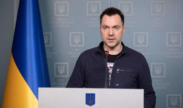 Армия РФ накопила резервы быстрее ВСУ, - Арестович