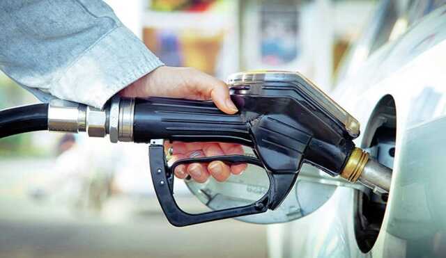 Украинцам станет сложнее заправляться в Венгрии: что известно