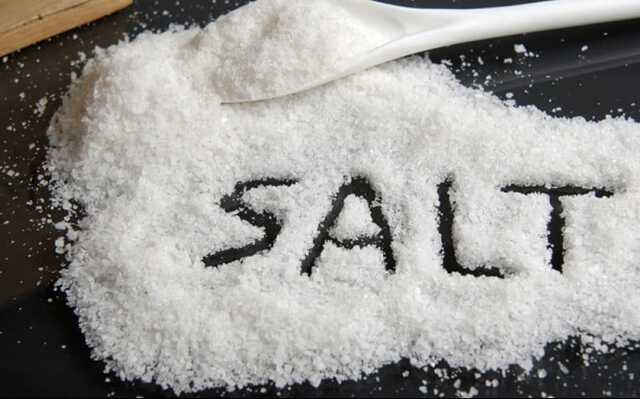 Дефицит соли отменяется: супермаркеты рассказали, где ищут альтернативу "Артемсоли"