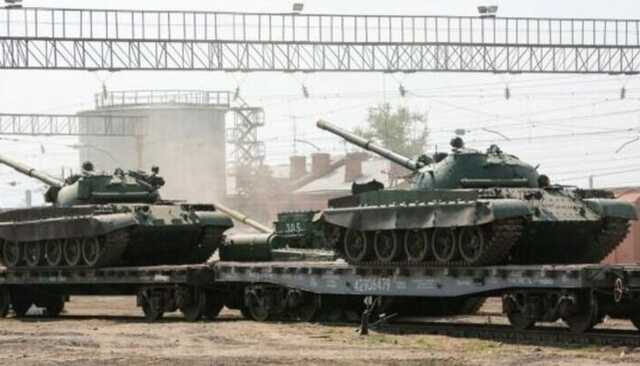 Россия перебрасывает из Крыма военных и технику на Запорожское направление