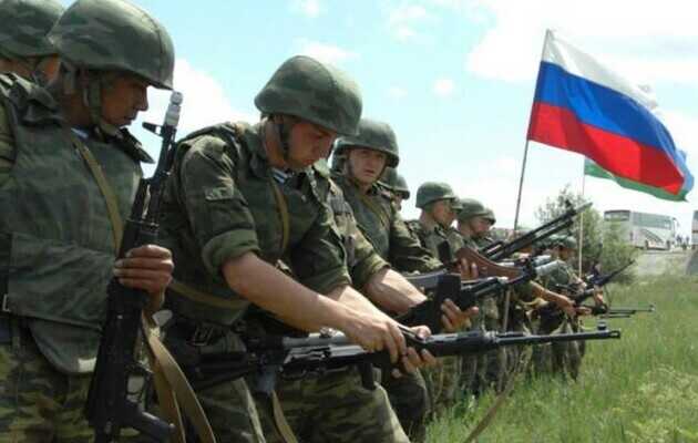 Около 30 500 военных и более 3300 ББМ: названы потери России в Украине