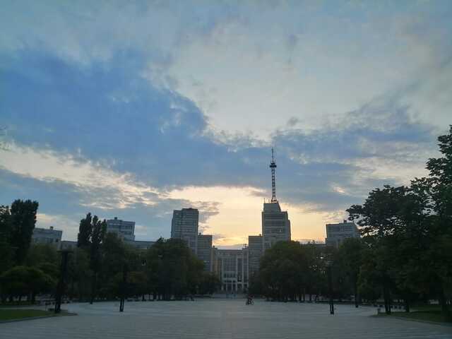 Жадан: Життя в Харкові нині нагадує проживання в комунальній квартирі з сусідами-пияками