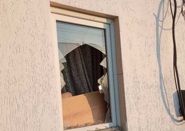 Оккупанты обстреляли дома и школу на Харьковщине: погибла женщина, есть пострадавшие