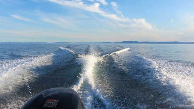 В Киеве запретили движение на моторных лодках и катерах