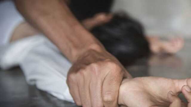 Мужчина насиловал подростка в Харьковской области