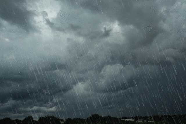 В Украине в некоторых областях пройдут грозовые дожди с градом, будут шквалы