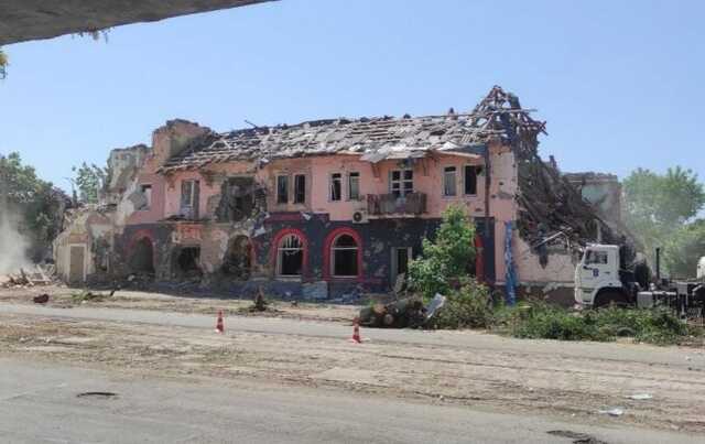 В Мариуполе в расстрелянном ради сюжета для росТВ доме обнаружили тела шестерых погибших