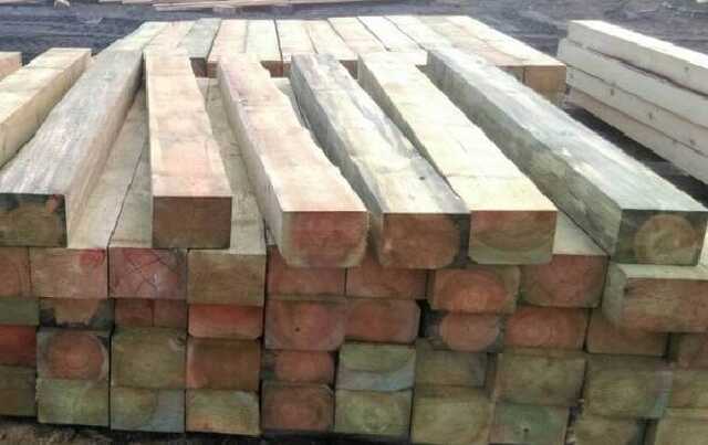 Львовская железная дорога без торгов потратила 21 млн гривен на шпалы