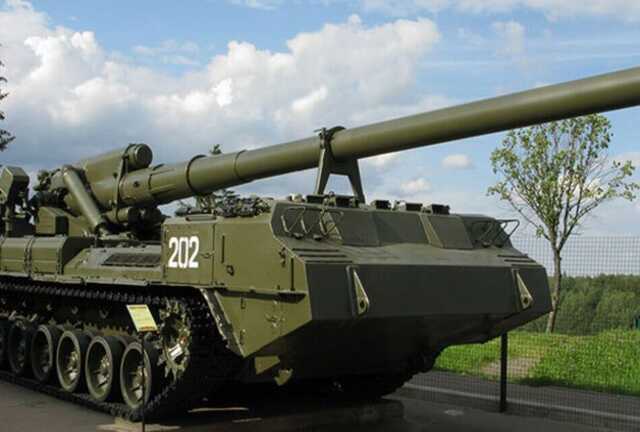 Отправили оккупантам "букет": украинские защитники показали, как работает САУ "Пион"