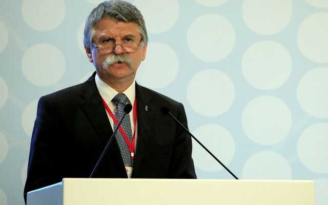 Спикер венгерского парламента выдал циничное заявление из-за жесткой позиции Зеленского: "личная психическая проблема"