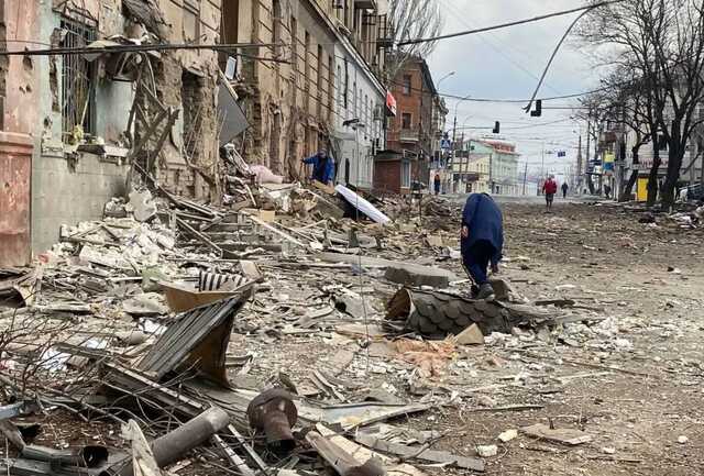 Вместо еды и воды – пропаганда: появилось показательное видео из Мариуполя