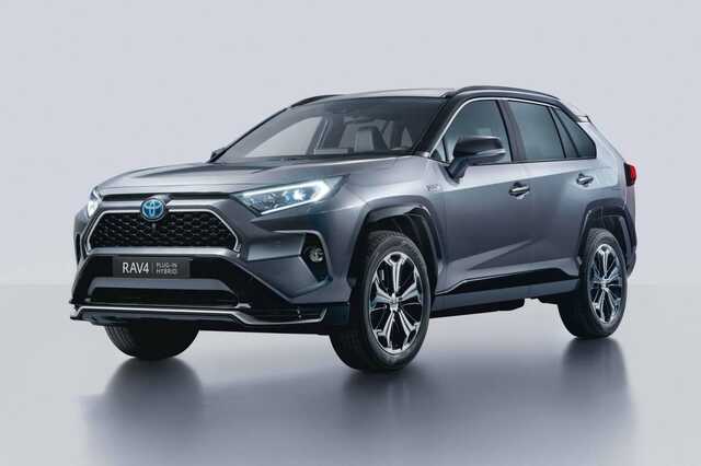 В Киеве полиция охраны купила 12 Toyota RAV4