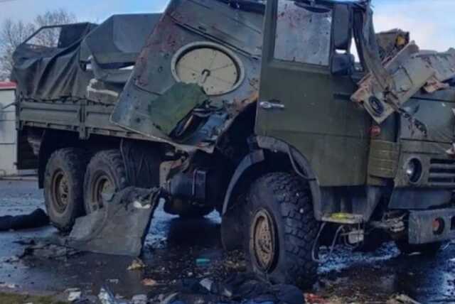 "Живем, как бомжи, боевого настроения никакого": оккупант пожаловался на "окопные условия" в Украине