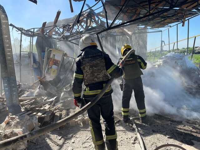 В Харьковской области после обстрелов под завалами дома погибли четыре человека