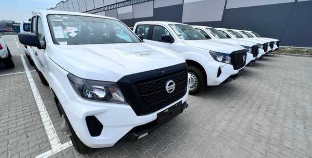 Сделка на 1,6 млн евро: ВСУ получили первую партию пикапов Nissan