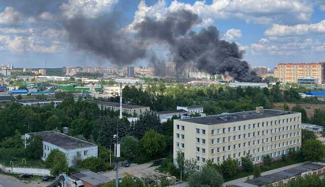В России пылает завод под Москвой и арт-резиденция в Казани