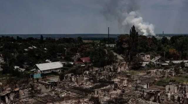 Так выглядит российская тактика "выжженной земли": появились фото "освобожденного" Приволья на Луганщине