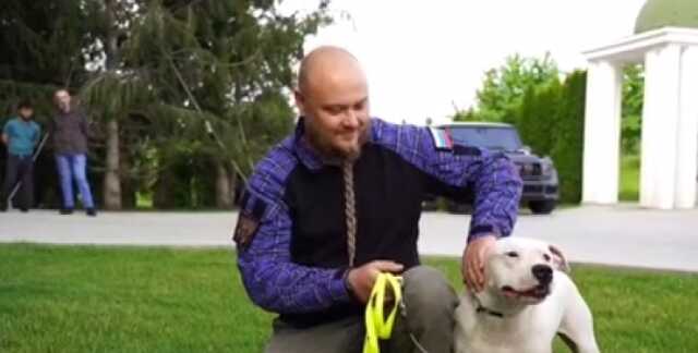 Оккупанты украли собаку у военнопленной из "Азовстали" и отдали ее Кадырову