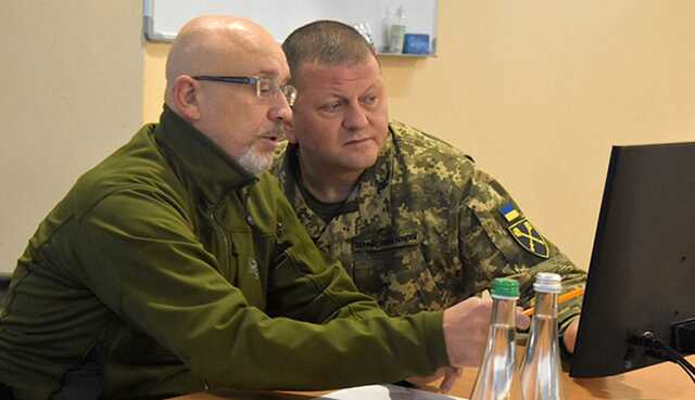 Поручение Зеленского Залужному сделано не по адресу — Бутусов