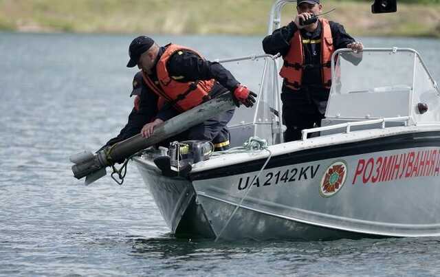 Украина может получить подводные дроны для разминирования рек и озер, - Монастырский