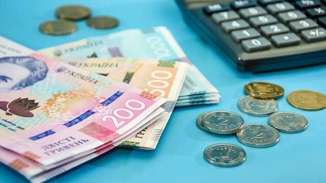 Военных освободили от налога "на войну" и упростили им получение пенсий