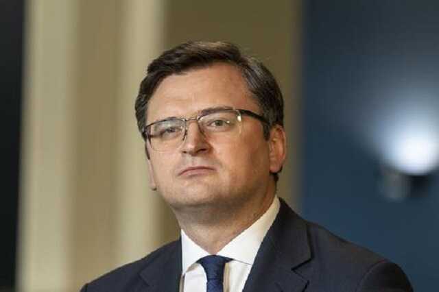 Украина готова воевать лопатами, если поставок оружия не будет, - Кулеба