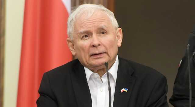 Вице-премьер Польши Качиньский ушел в отставку