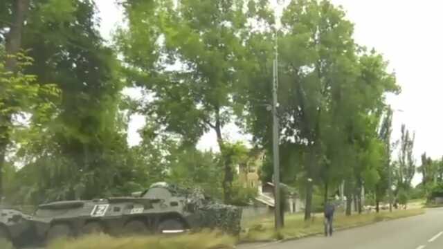 Россия выводит военную технику из Мариуполя