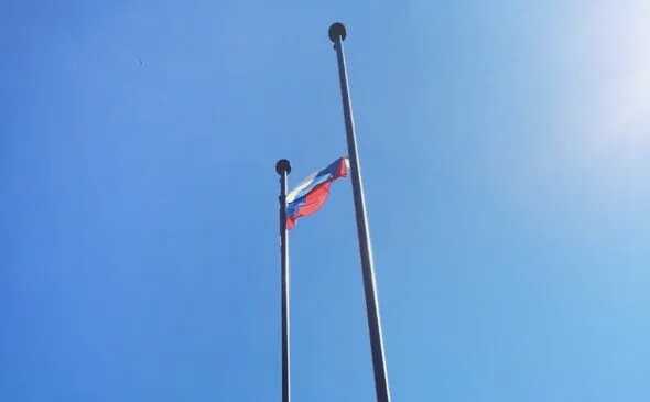 В российской Катыни на месте массового расстрела польских военнопленных сняли флаг Польши