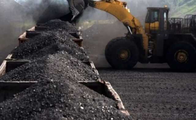 Украина и Польша увеличат добычу угля в 2022-м, чтобы выдержать холода – Reuters