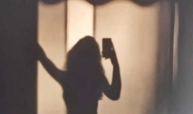 Суд вынес приговор харьковчанке, которая продавала в соцсети свои интимные фото