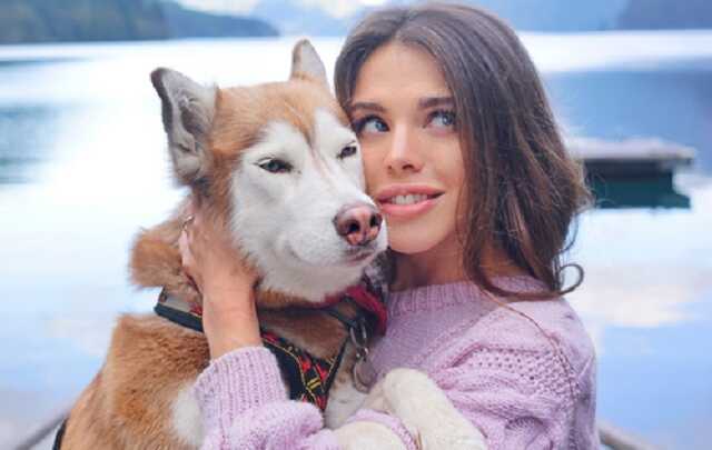 В Мексике российской тревел-блогерше не захотели обменять доллары из-за паспорта РФ