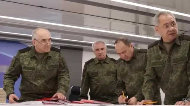 Шойгу похвастался приездом в Украину. С ним небыло ни одного командующего