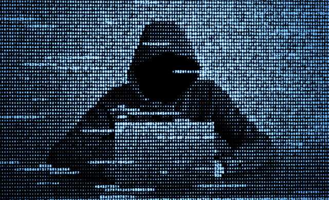 Хакер рассказал, какой ущерб Anonymous наносят России своими атаками