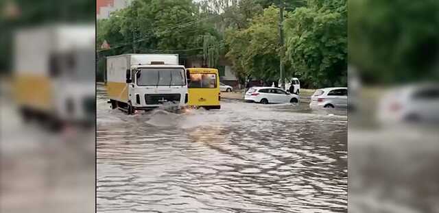 Чернигов сильно затопило вслед за Киевом