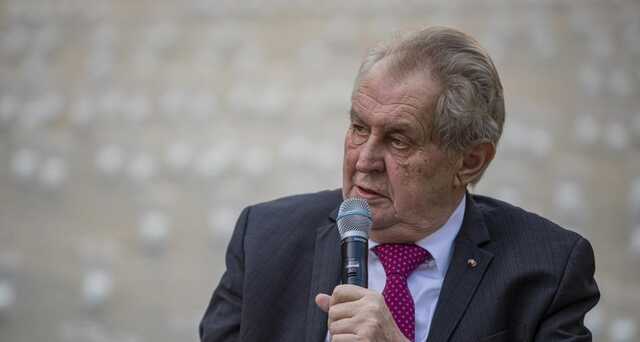 Чешский президент выступил за поставки оружия и обучение ВСУ