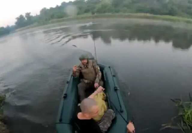 Бутусов показал работу «речной пехоты» на реке Северский Донец