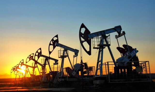 Цены на нефть резко снизились и продолжают падение