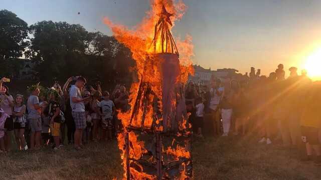 В Ужгороде на праздновании Ивана Купала сожгли Кремль