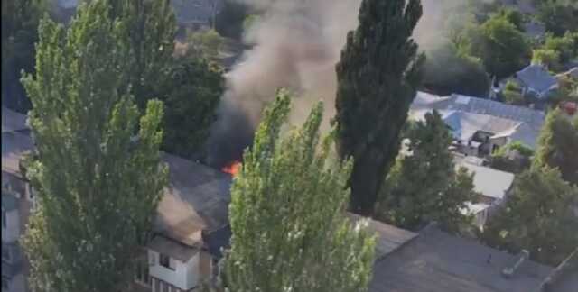 В Донецке после обстрела загорелся оптовый рынок