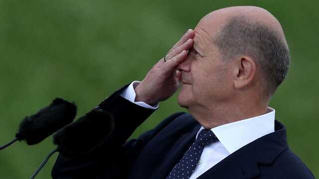 На вечеринке с участием Шольца девушкам подмешивали "наркотик изнасилования", - DW