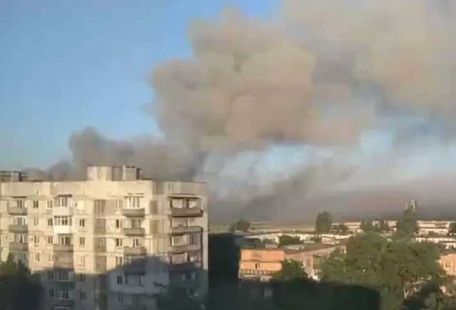 В Шахтерске "демилитаризовали" склад боеприпасов оккупантов: вспыхнул мощный пожар