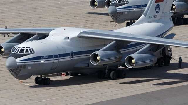 Военный аэродром в белорусских Мачулищах массово используют российские грузовые борты