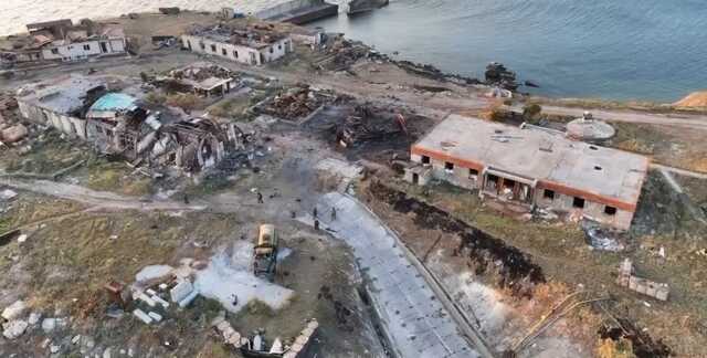 ВСУ показали новое видео ударов по россиянам на Змеином и раскрыли подробности операции