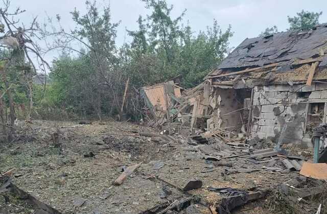 Оккупанты снова обстреляли Золочев в Харьковской области: есть погибшие