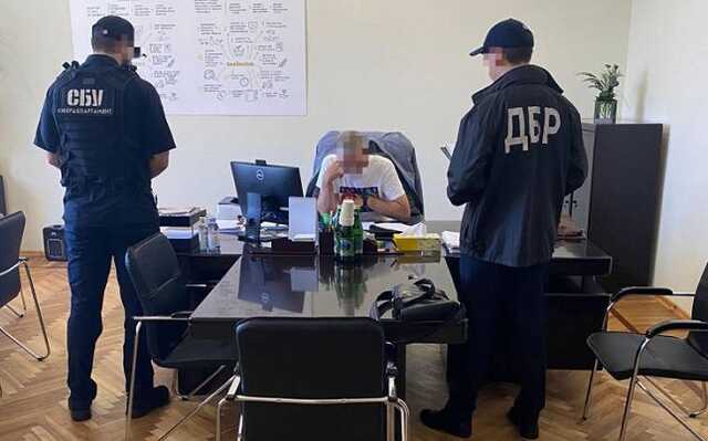 Руководство Госпродпотребслужбы растратило 2,5 млн гривен