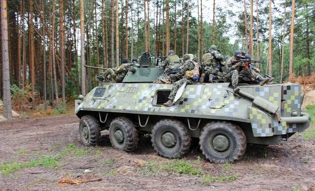 Теробороновцы Киевщины вооружились БТР-60 с 30-мм пушкой