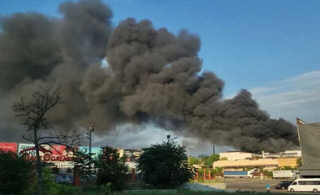 В Одессе задержали четырех человек, которые фотографировали склад после ракетного удара РФ